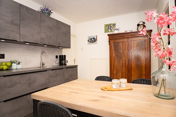 Te koop: Fantastisch vrijstaand woonhuis met 4 slaapkamers én mogelijkheid tot ruime garage!
 Keuken 2.jpg